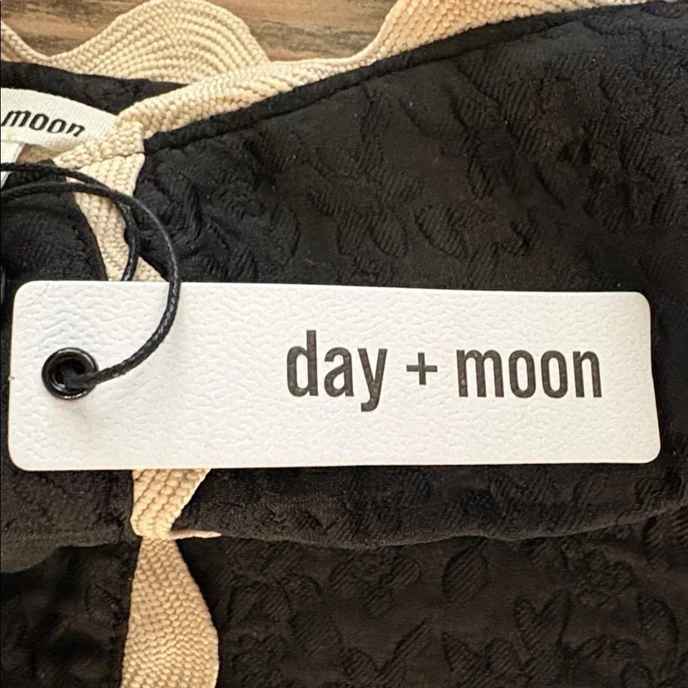 Black Mini Dress with Cream Scalloped Trim - Picture 8 of 10